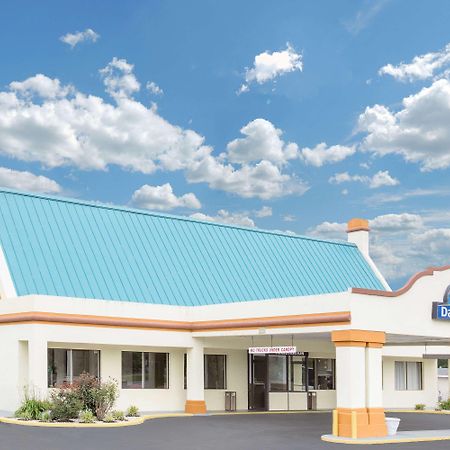 Days Inn By Wyndham Ruther Glen Kings Dominion Area Экстерьер фото