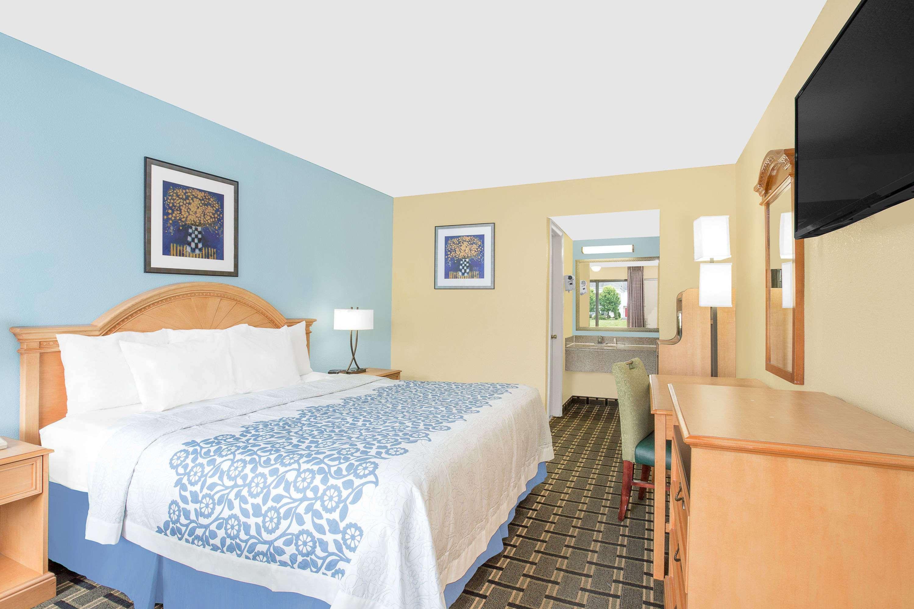 Days Inn By Wyndham Ruther Glen Kings Dominion Area Экстерьер фото