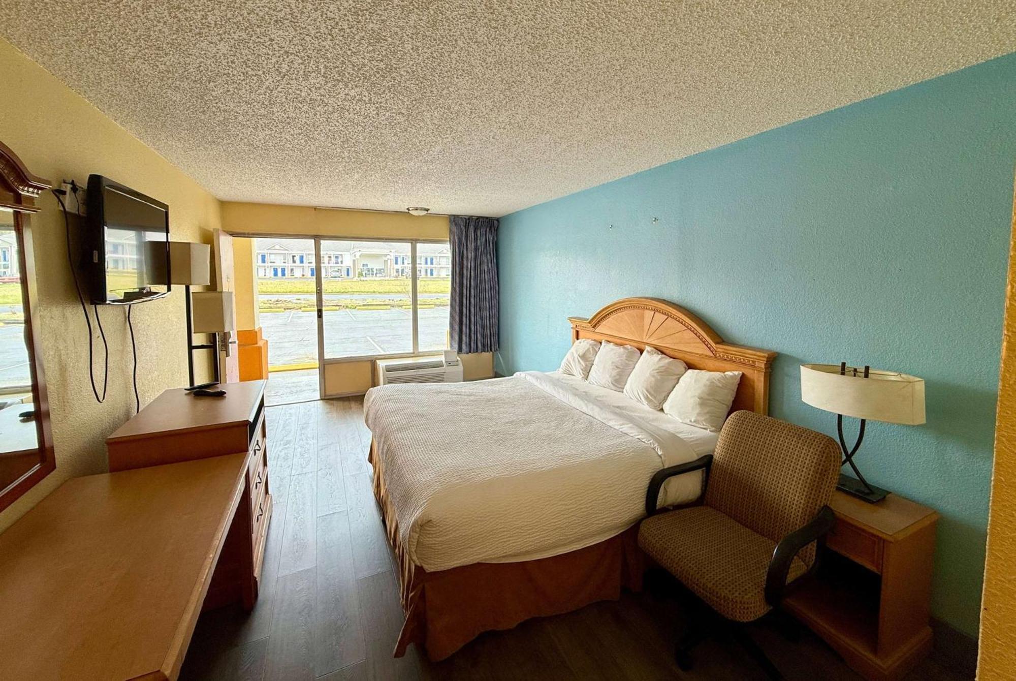 Days Inn By Wyndham Ruther Glen Kings Dominion Area Экстерьер фото