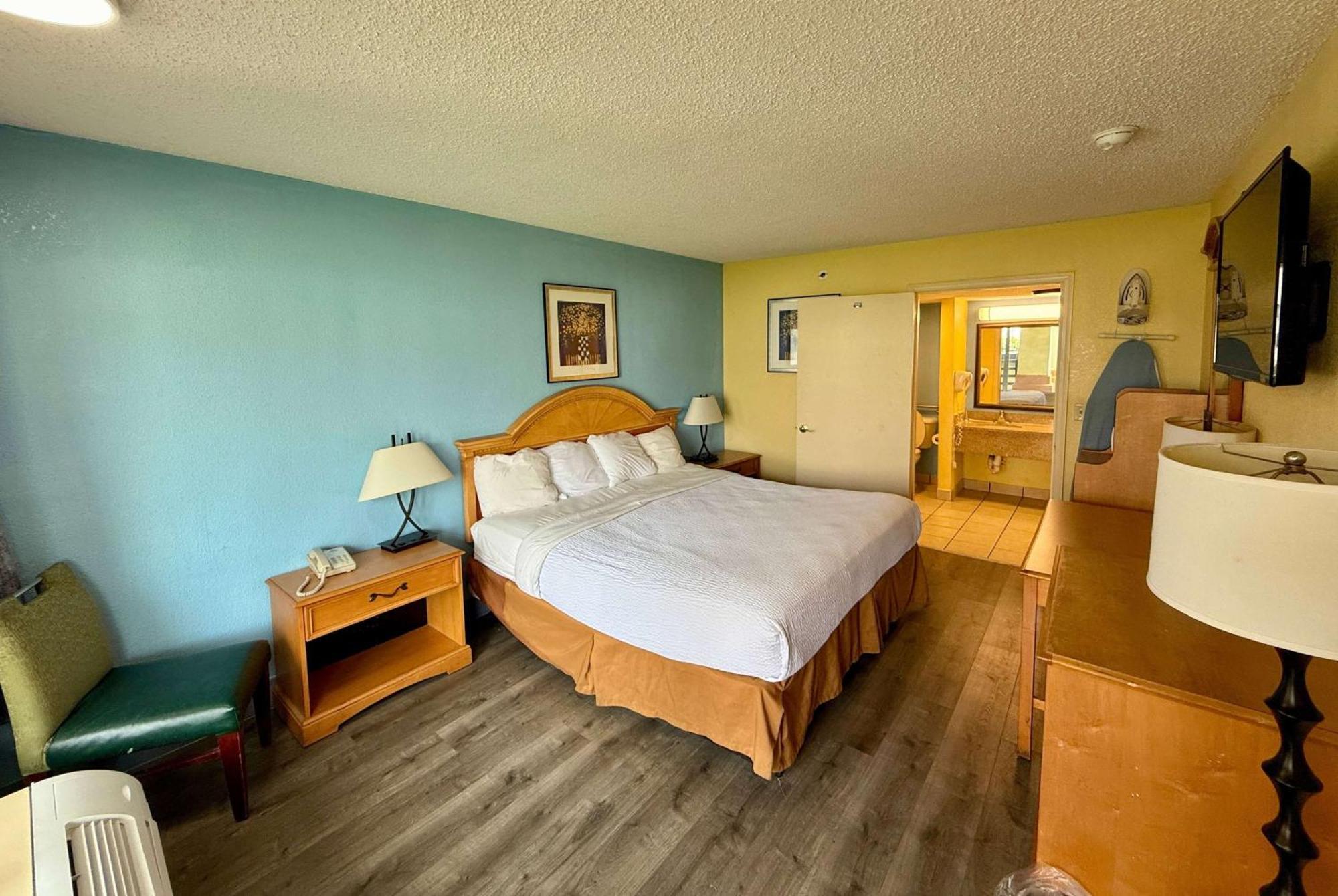 Days Inn By Wyndham Ruther Glen Kings Dominion Area Экстерьер фото