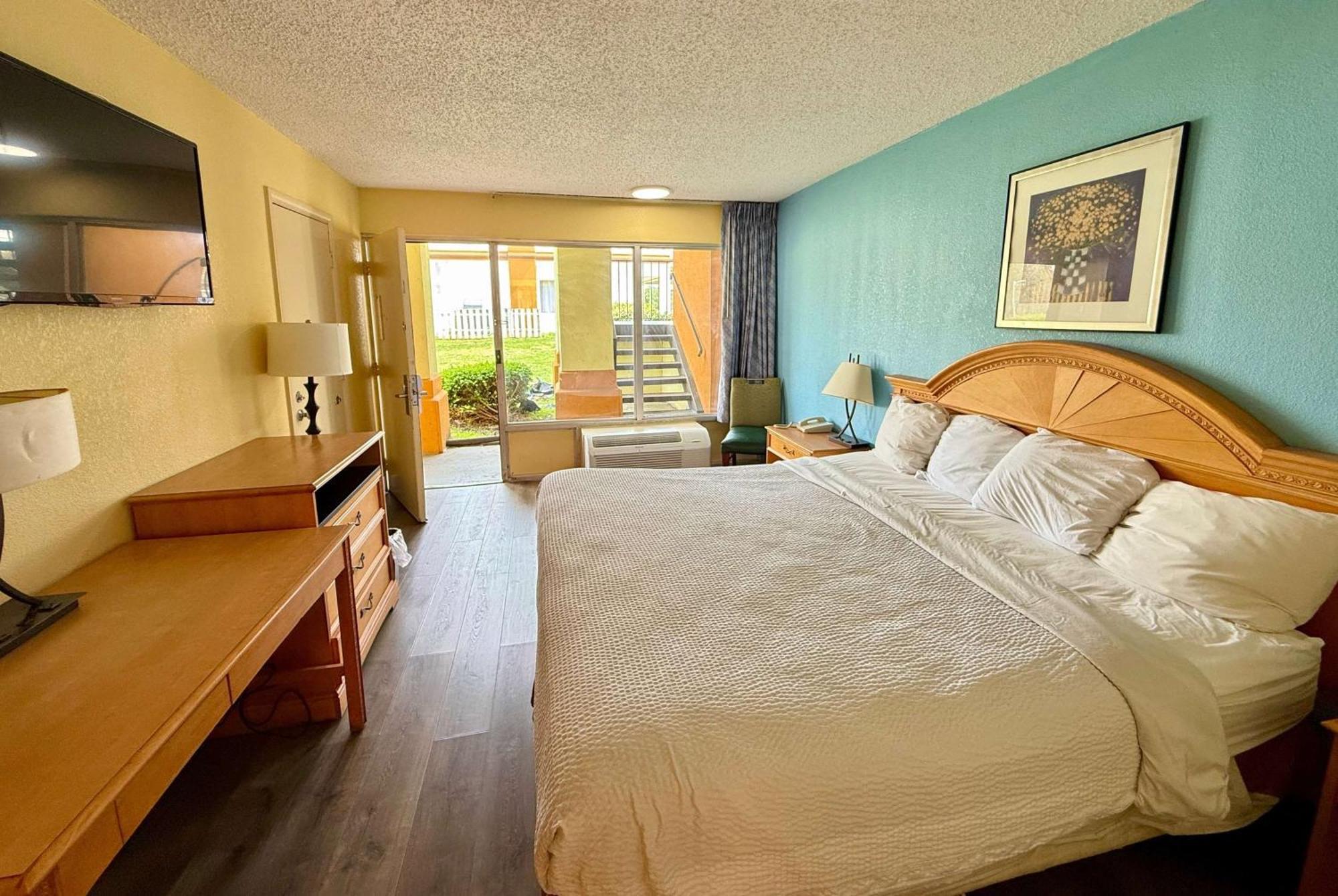 Days Inn By Wyndham Ruther Glen Kings Dominion Area Экстерьер фото