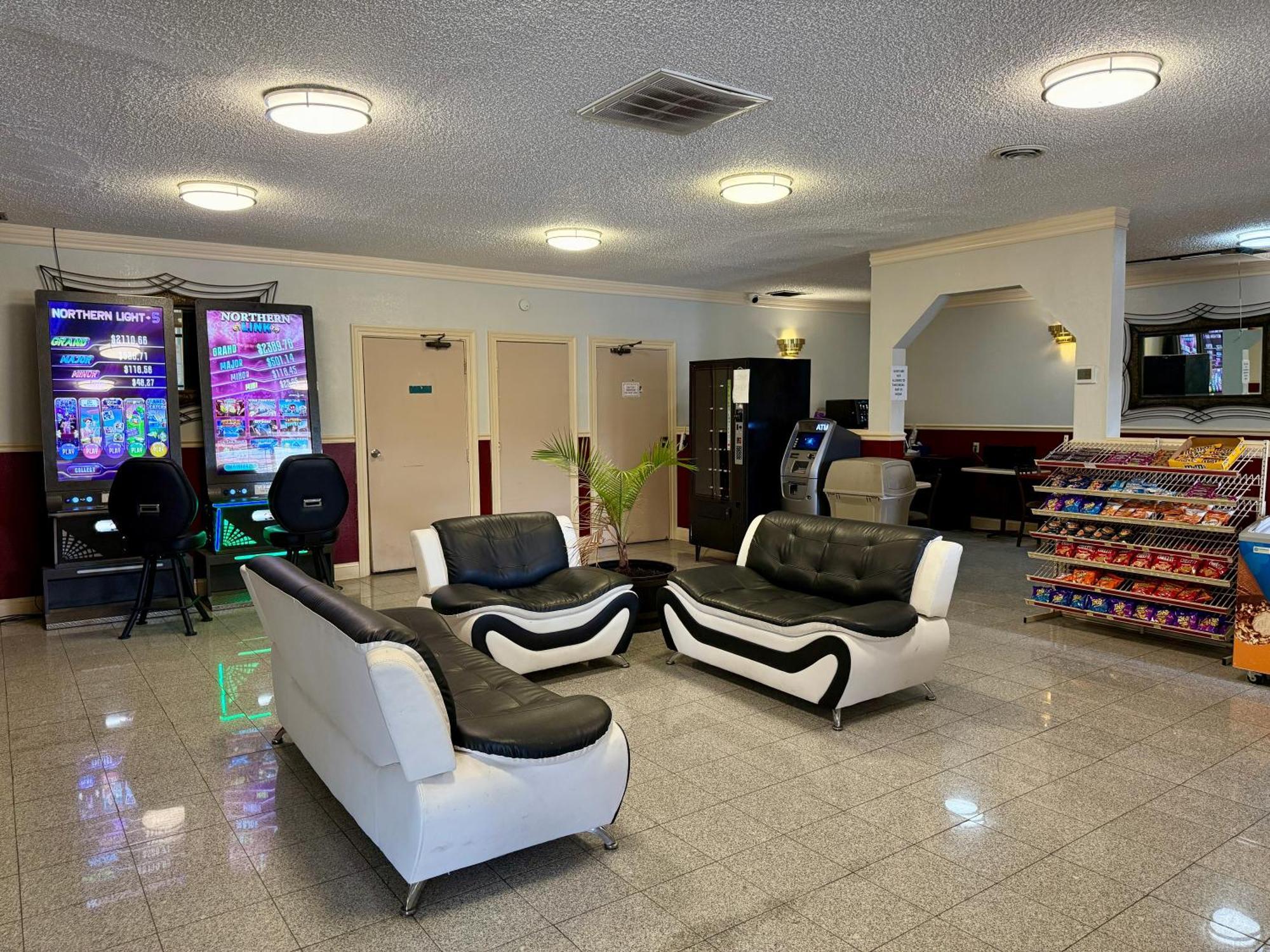 Days Inn By Wyndham Ruther Glen Kings Dominion Area Экстерьер фото